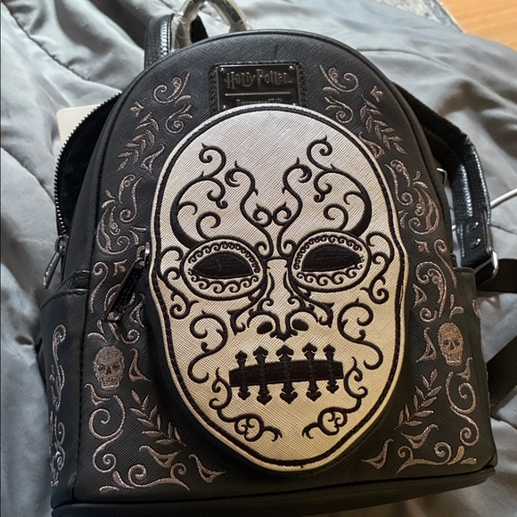 Loungefly mini backpack - Picture 1 of 2